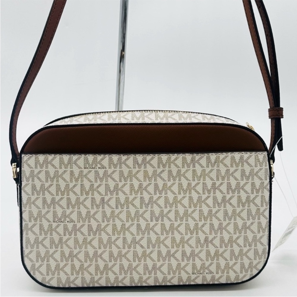 MICHAEL KORS LARGE EW ZIP CHAIN
CROSSBODY BAG VANILLA - Picture 7 of 10